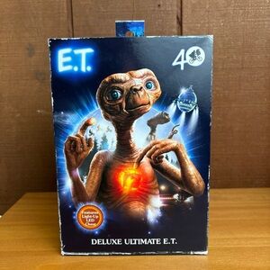 NECA Toys Deluxe Ultimate E.T. Figure - 40th Anniversary E.T. Colllectible